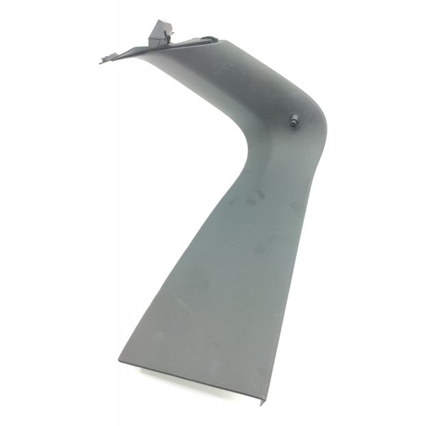 Acabamento Tampa Tras Mercedes Gla 200 250 Dir 2019 /37331