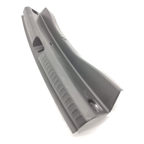 Soleira Porta Malas Mercedes Gla 200 250 15/2020 A1566900041