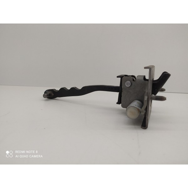 Limitador Porta Peugeot 3008 Dianteiro Direit 2013 2014 2016