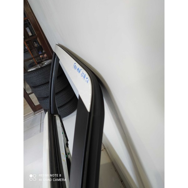 Porta Freemont Jouney Traseira Esq 2011 2012 2013 2014 2018 Traseira Esquerda Branco