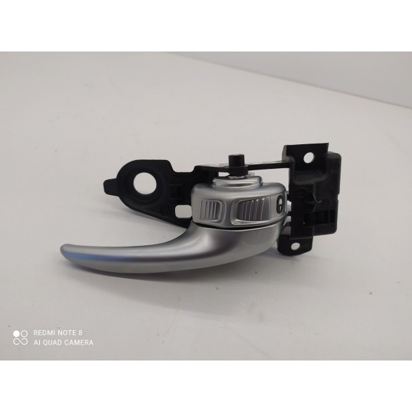 Maçaneta Interna Toro Renegade Traseira Esquerda 2016/2023 Cromado Traseira