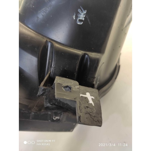 Farol Triton 2008 2009 2012 2013 2014 Direito Detalhe Direito/passageiro