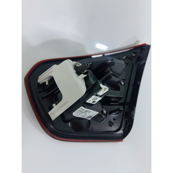 Lanterna Mercedes Gla 200 Esquer Tampa 2018 2020 A1569068700 Esquerdo/motorista Vermelho