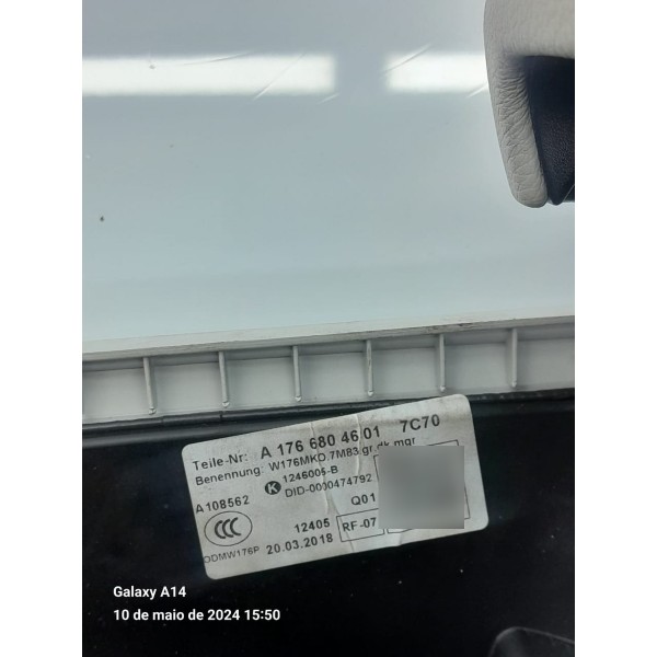 Console Mercedes Gla 200 2015 2016 2017 2020 A1766804601