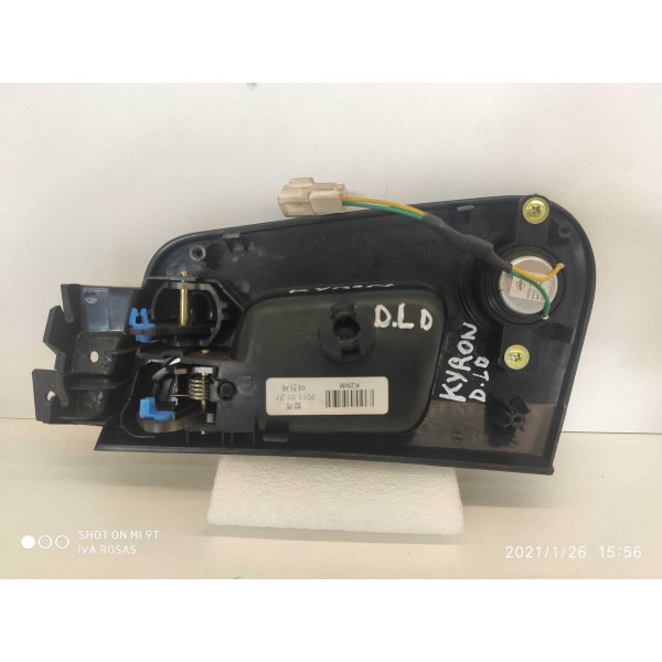 Maçaneta Interna Ssangyong Kyron Dianteira Direita 2009/2012 Preto Dianteira