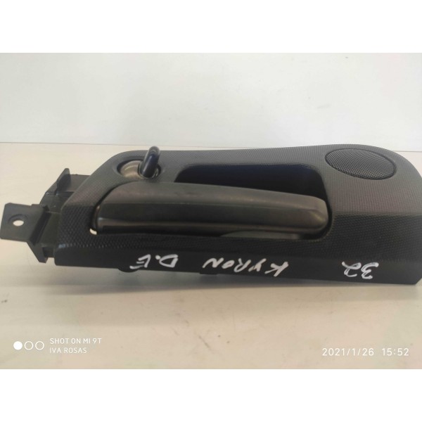Maçaneta Interna Ssangyong Kyron Diantira Esquerda 2009/2012 Preto Dianteira