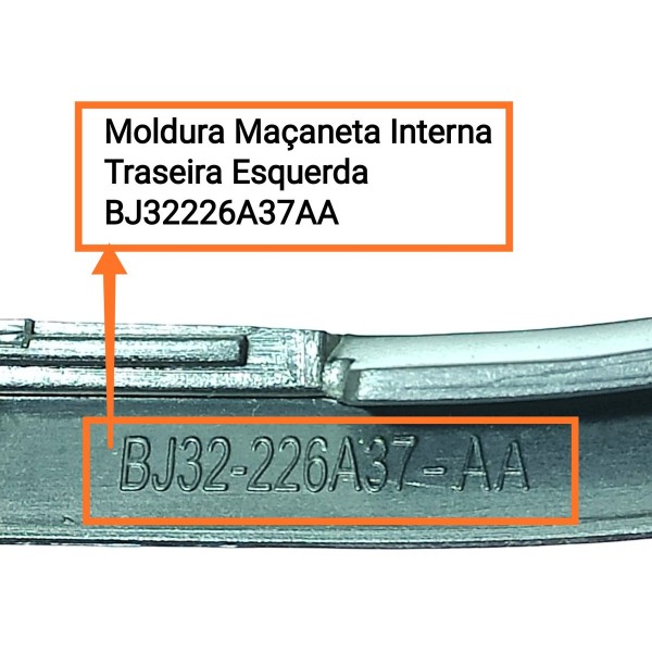 Moldura Maçaneta Evoque Traseira Esq 2011/2018 Preto Traseira