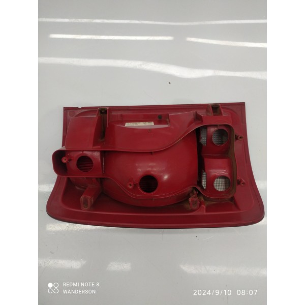 Lanterna Amarok Direita 2010/2016 Det 2h1945096b Direito/passageiro Vermelho