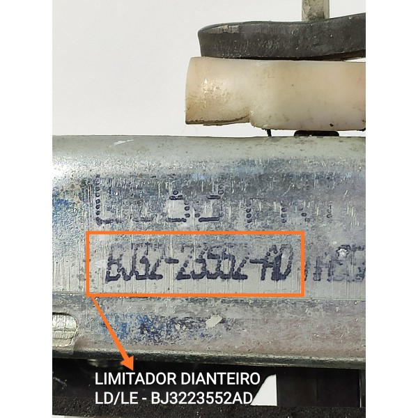 Limitador Porta Evoque Dianteira Dir 2012/2019 Bj3223552ad
