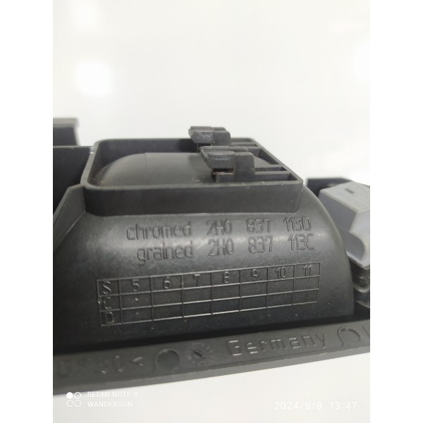 Maçaneta Botao Trava Amarok Dianteira Esq 11/23 2h08371130 Preto