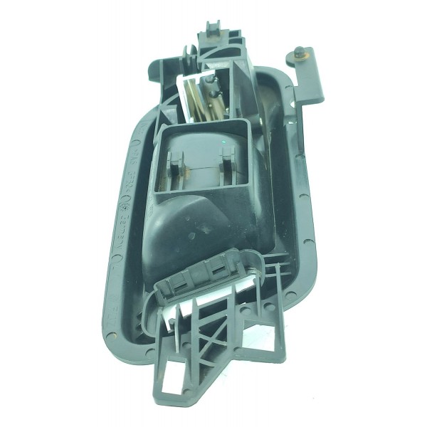 Maçaneta Interna Amarok Esquerda Diant/tras 10/23 2h0837113d Prateado Dianteira/traseira