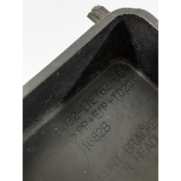 Suporte Farol Evoque Direito 2011/2020 Bj3217e762bb