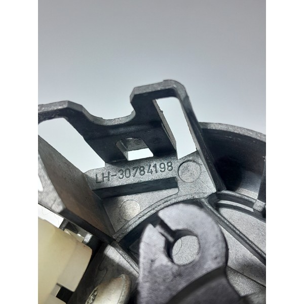 Macaneta Externa Volvo Xc60 Dianteira Esq 2008/2016 30784198