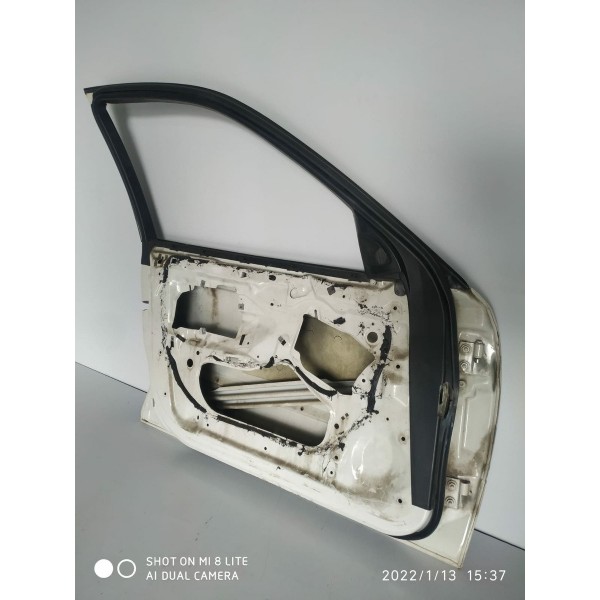 Porta Dianteira Esquerda  Bmw 320 323 3281998/2004 Dianteira Esquerda Branco