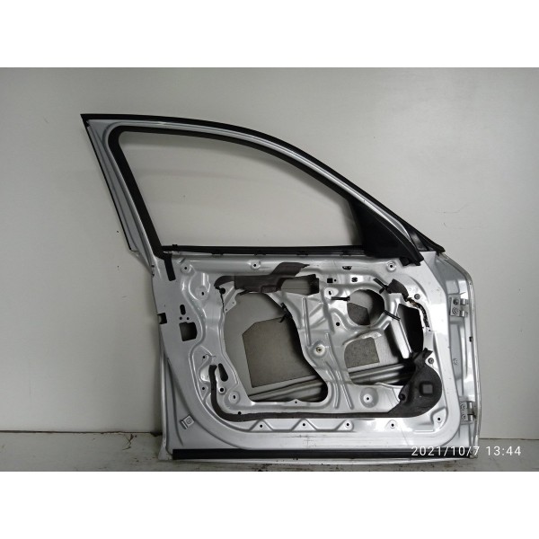 Porta Dianteira Esquerda Bmw 118 120 130 2005/2011 Det Dianteira Esquerda Prateado