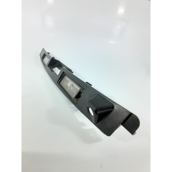 Moldura Luz Placa Hyundai Ix35 2016/2022 873722s010 Preto