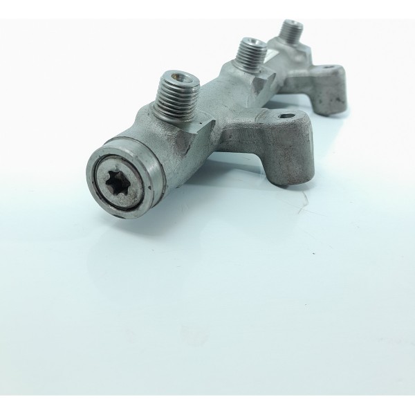 Flauta Bico Amarok V6 3.0 Esquerda 2017/2023 059130089cs