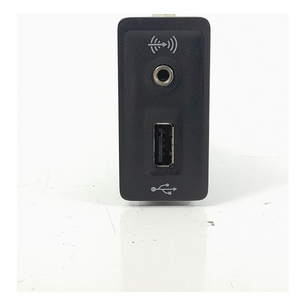 Tomada Usb Jetta Saveiro Amarok 2010/2023 5g0035222e