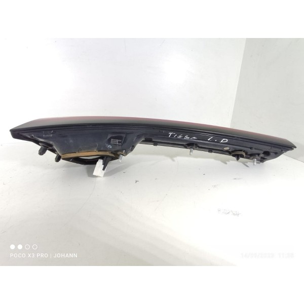 Lanterna Direita Tiggo 8 2019/202 Tampa Tras 605000204 Direito/passageiro Vermelho