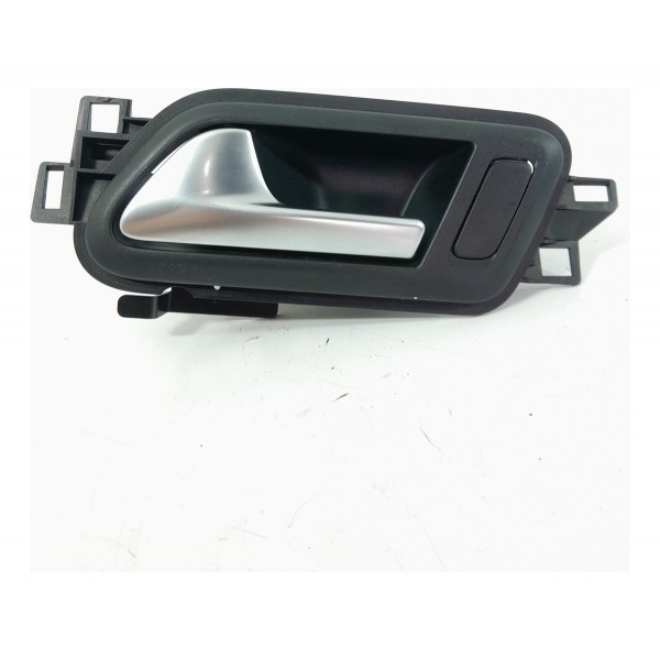 Macaneta Interna Amarok Traseira Esq 2010/2023 2h0837113c Preto Traseira