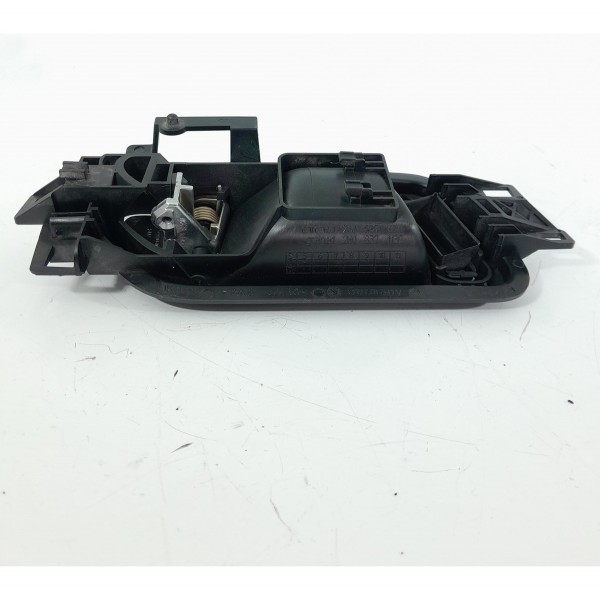 Macaneta Interna Amarok Traseira Esq 2010/2023 2h0837113c Preto Traseira