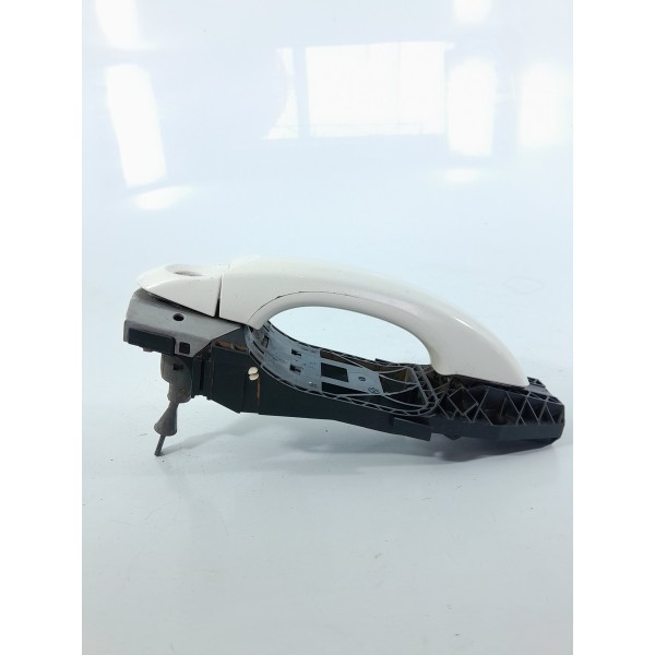 Macaneta Externa Amarok Dianteira Esq 2010/2023 5n0837885h