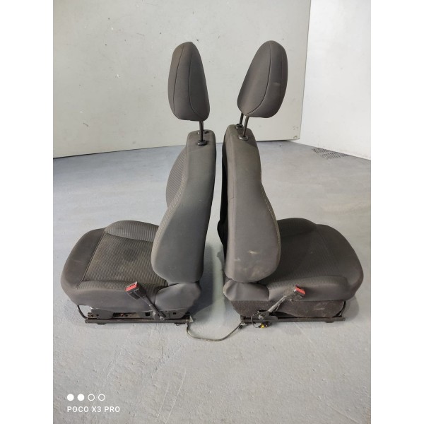 Jogo Bancos Peugeot 2008 Ano 2023 Originais / Preto