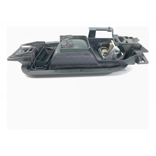 Macaneta Interna Amarok Traseira Dir 2010/2023 2h0837114d Preto Traseira