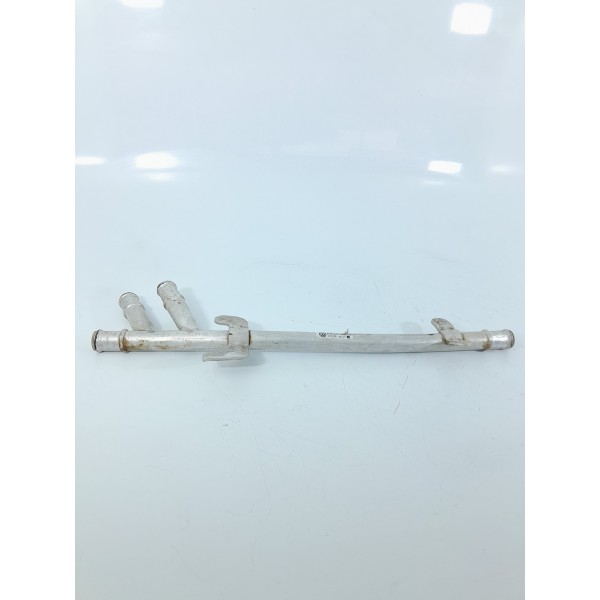 Tubo Cano Agua Amarok V6 3.0 2017/2023 2h6121065ak