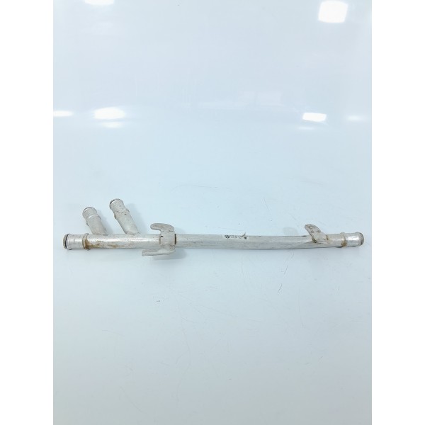 Tubo Cano Agua Amarok V6 3.0 2017/2023 2h6121065ak