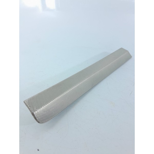 Friso Forro Porta Audi Q7 Dianteira Dir 2010/2015 4l0867410 Cromado