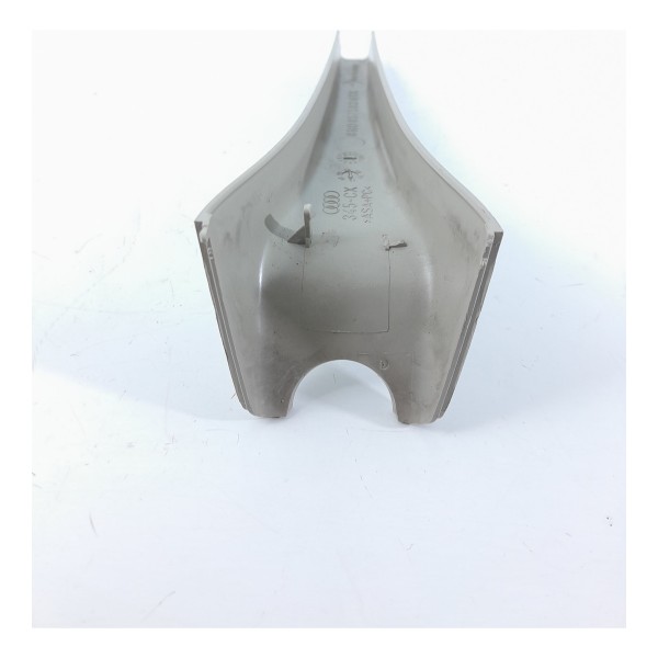 Acabamento Retrovisor Central Audi Q7 2010/2015 8r0857593