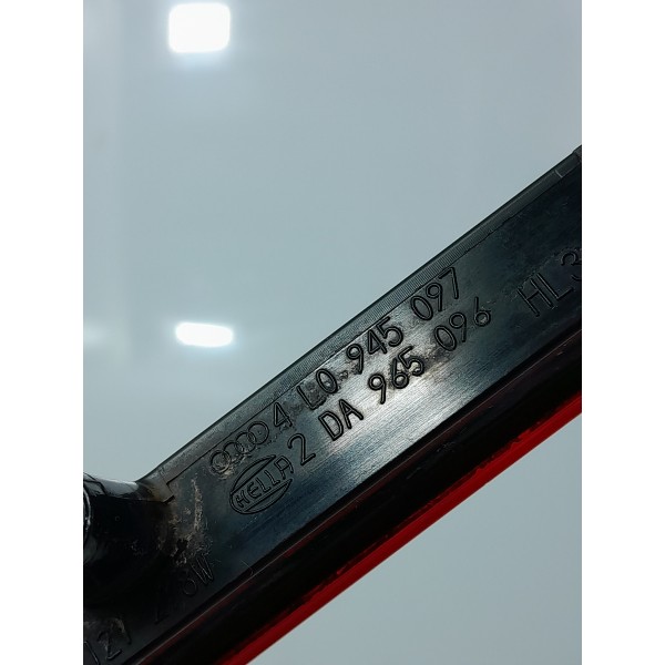 Break Ligth Audi Q7 2010/2015 4l0945097 Det