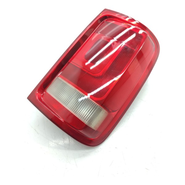 Lanterna Amarok Direita 2010/2016 Direito/passageiro Vermelho