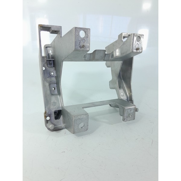 Suporte Console Central Audi Q7 2010/2015 7l0863345