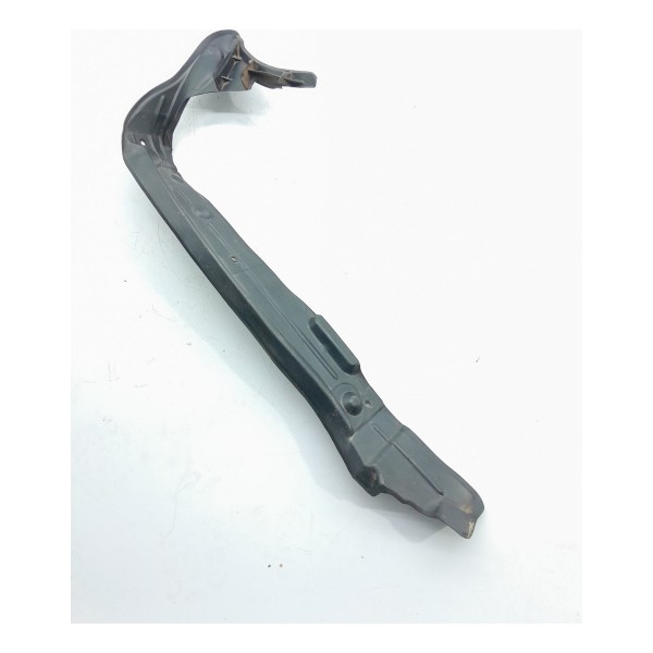 Isolador Interno Paralama Audi Q7 Dir 2010/2015 4l0821112 Preto