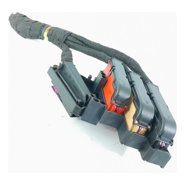 Caixa Fusivel Audi Q7 Diant Dir 2007/2015 4l0971846