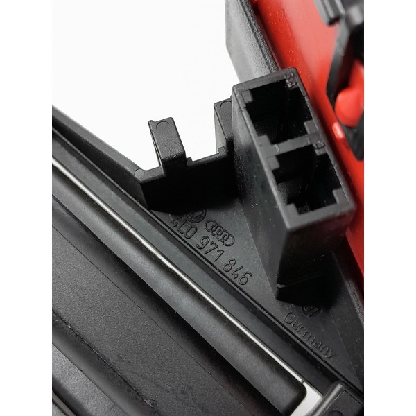 Caixa Fusivel Audi Q7 Diant Dir 2007/2015 4l0971846