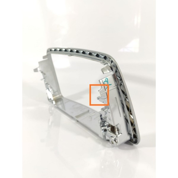 Moldura Midia Mercedes Gla200 Cla200 A200 250 A1766890018 Cromado