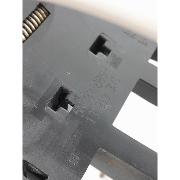 Macaneta Externa Amarok Dianteira Esq 2010/2023 5n0837885h Branco Dianteira