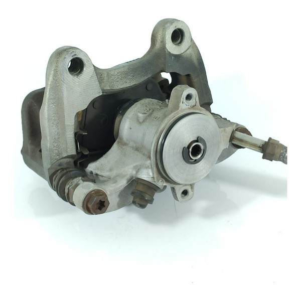 Pinca Mercedes Gla200 250 Traseira Esquerda Eletr 2015/2020