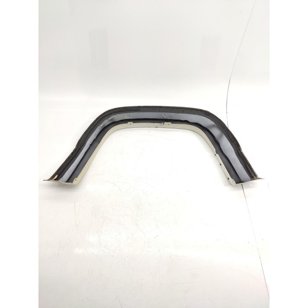 Aplique Moldura Caçamba Amarok Direita 2010/2023 2hh853818 Branco