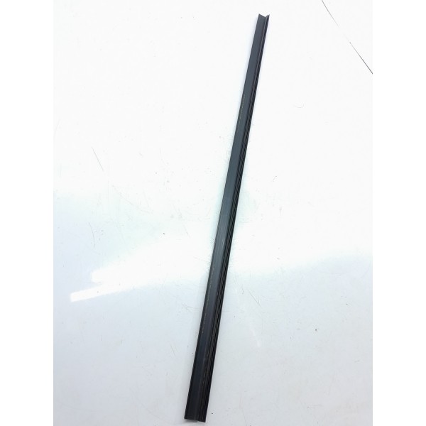 Acabamento Vidro Traseiro Vigia Amarok 2010/2023 2h0867741