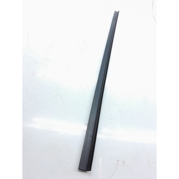 Acabamento Vidro Traseiro Vigia Amarok 2010/2023 2h0867741