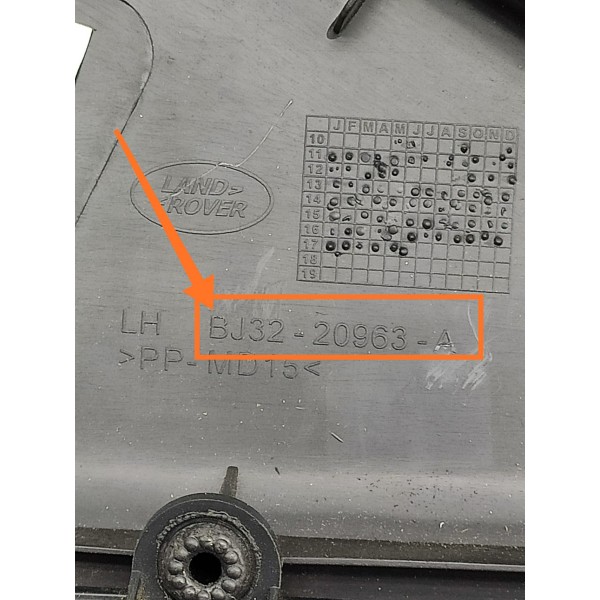 Forro Porta Evoque Dianteiro Esquerdo 2011/2020 Bj3220963a Preto