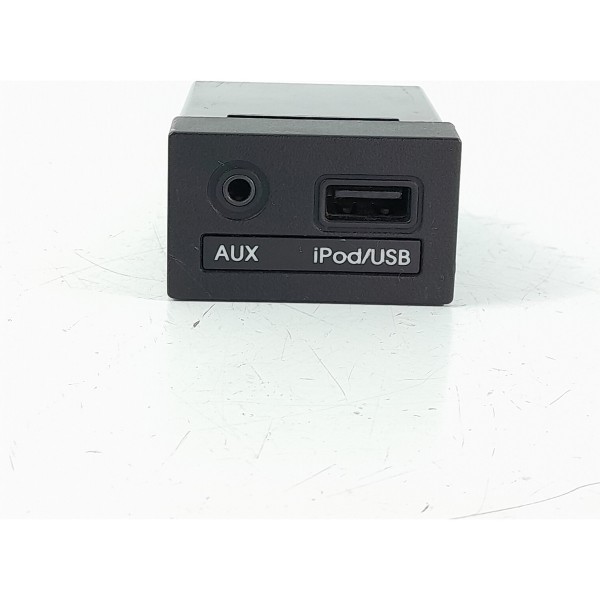 Tomada Usb Hyundai Veloster 2010/2014 961202v000 Det