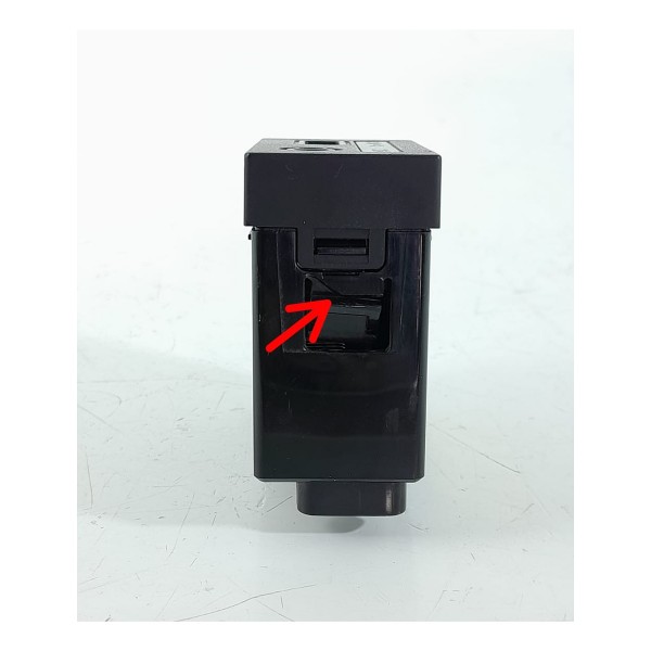 Tomada Usb Hyundai Veloster 2010/2014 961202v000 Det