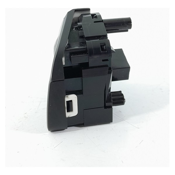 Comando Volante Hyundai Veloster Direit 2011/2014 967002v100