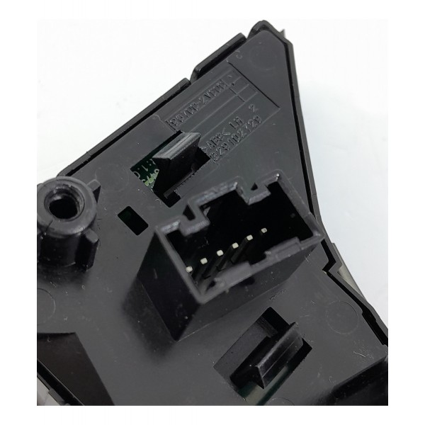 Comando Volante Hyundai Veloster Esq 2011/2014 967002v000