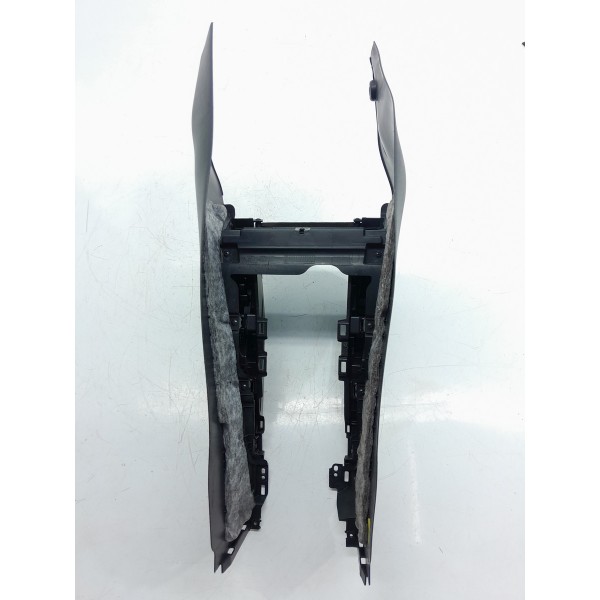 Console Central Hyundai Veloster 2011/2014 846112v000 Det